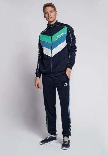 Спортивная куртка