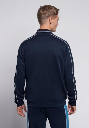 Спортивная куртка