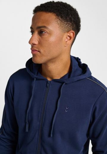 Спортивная кофта