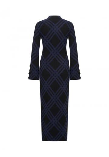 Вязаное платье