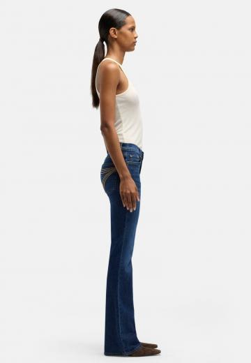 Клешеные брюки