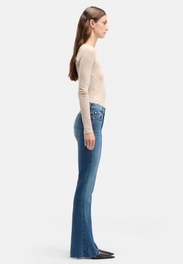 Клешеные брюки