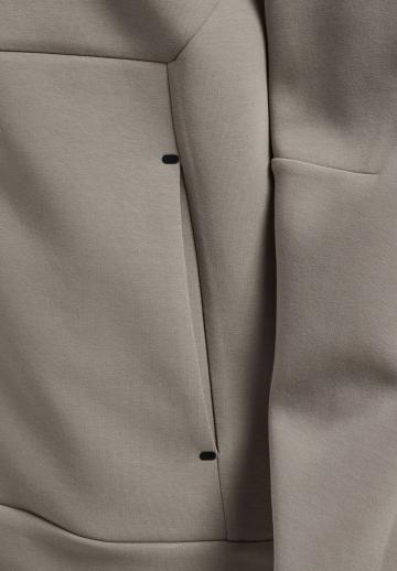 Спортивная толстовка