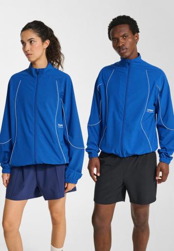 Спортивная куртка