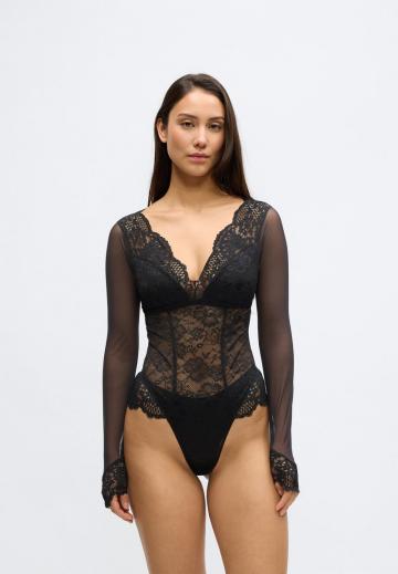 Кружевное боди