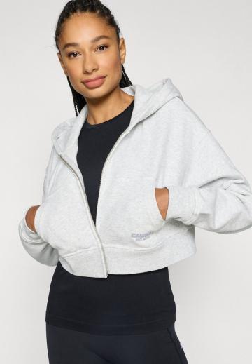 Спортивная толстовка