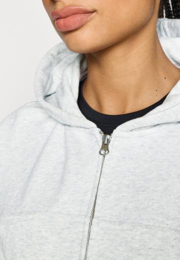 Спортивная толстовка