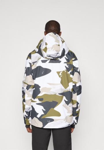 Сноубордическая куртка