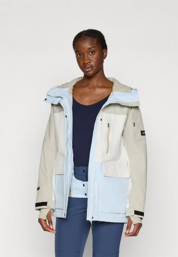 Спортивная куртка