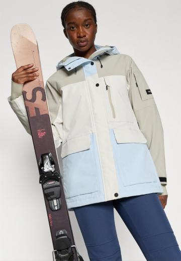 Спортивная куртка