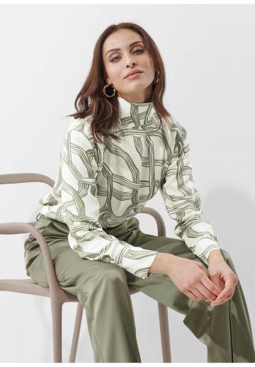 Атласная блузка