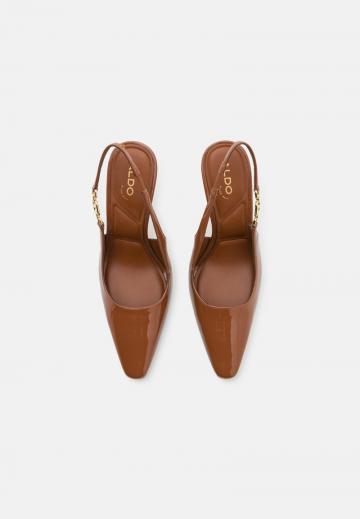 Туфли на высоком каблуке