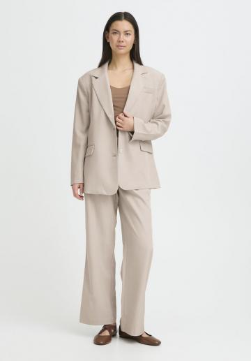 Короткое пальто