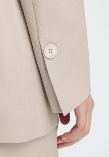 Короткое пальто