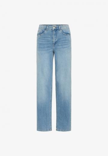 Прямые джинсы