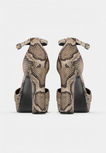 Босоножки на платформе