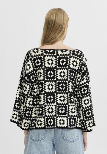 Вязаная кофта