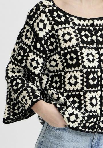 Вязаная кофта