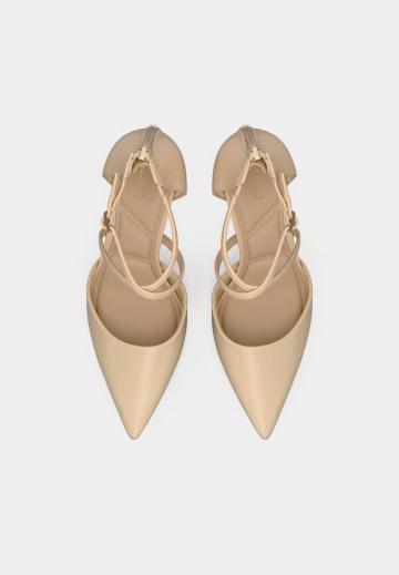 Туфли на высоком каблуке