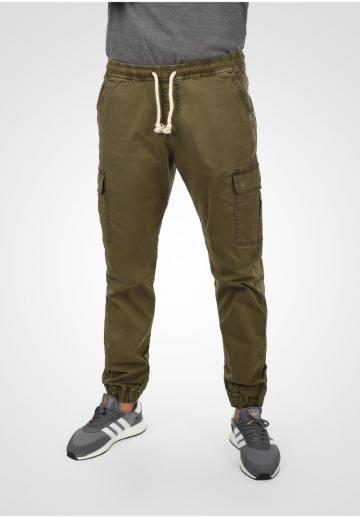 Брюки с накладными карманами