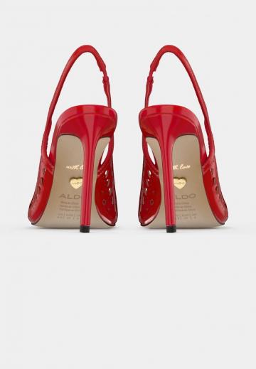 Туфли на высоком каблуке