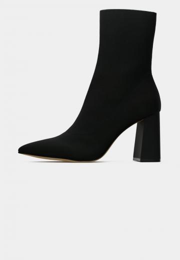 Полусапожки на высоком каблуке