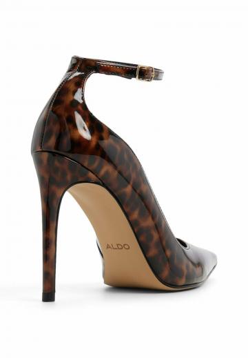 Туфли на высоком каблуке