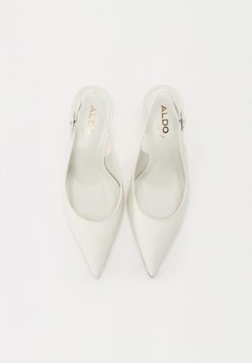 Туфли на высоком каблуке