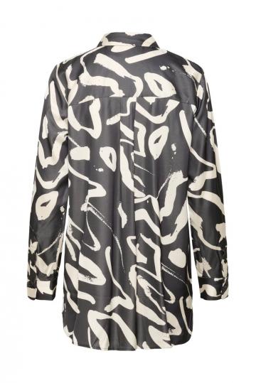 Длинная блузка