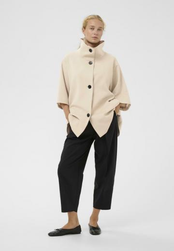 Шерстяное пальто