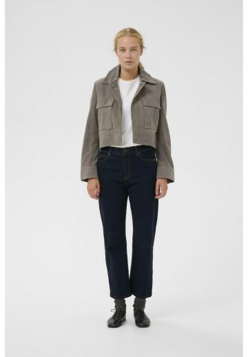 Короткая куртка