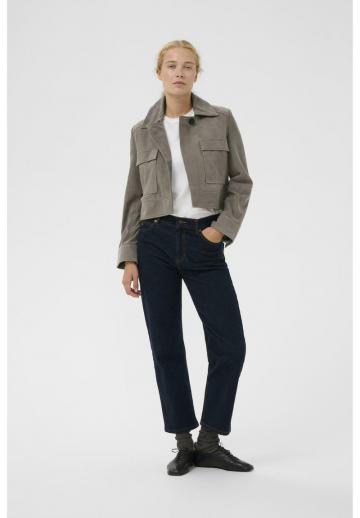 Короткая куртка