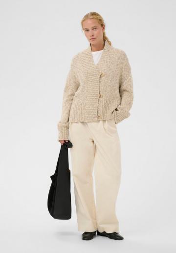 Вязаная кофта