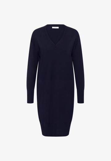 Вязаное платье