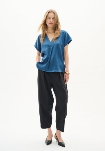 Атласная блузка