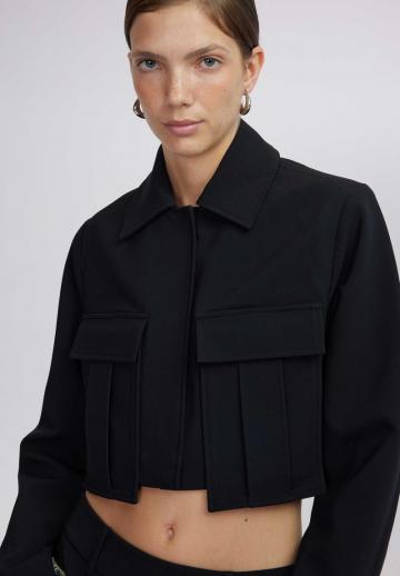 Блейзер с накладными карманами