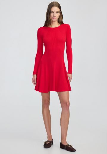 Вязаное платье