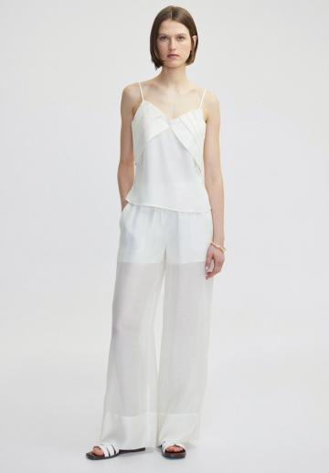 Топ на бретельках