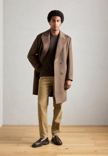 Шерстяное пальто