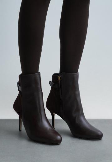 Высокие сапоги