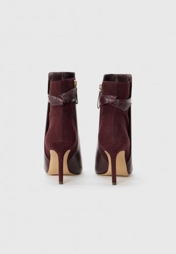 Высокие сапоги