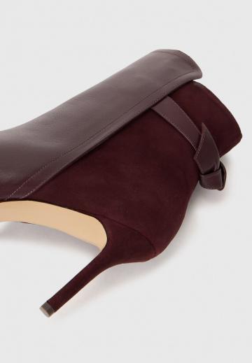 Высокие сапоги