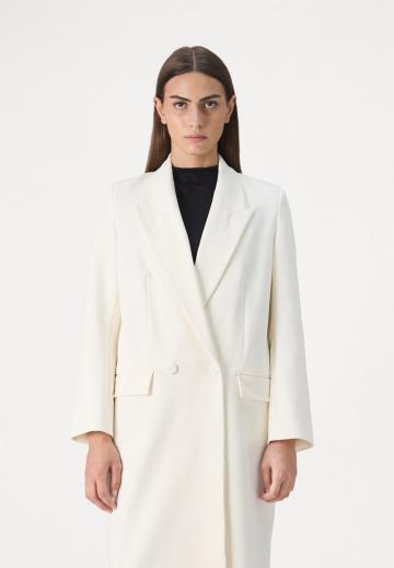 Шерстяное пальто