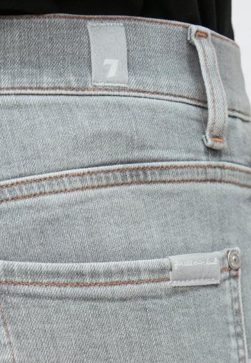 Клешеные брюки