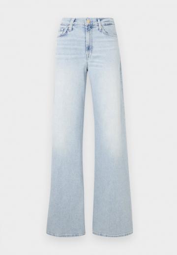 Клешеные джинсы