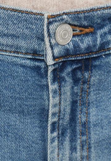 Клешеные джинсы