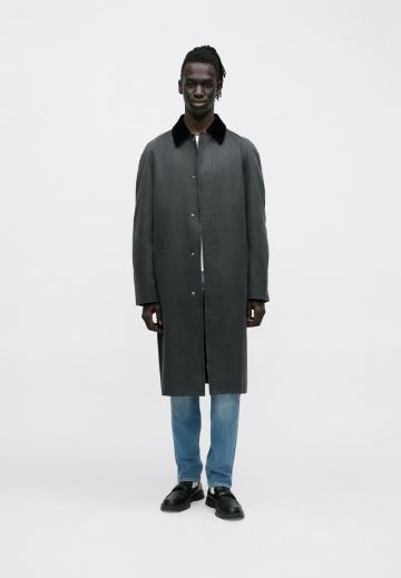 Узкие джинсы