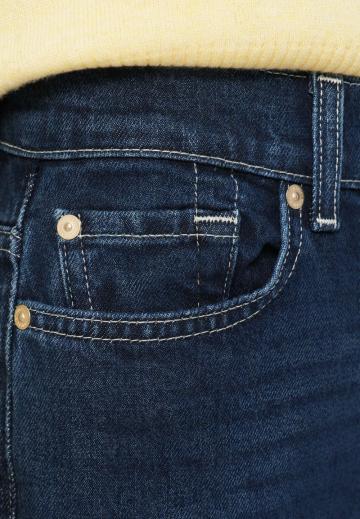 Клешеные джинсы