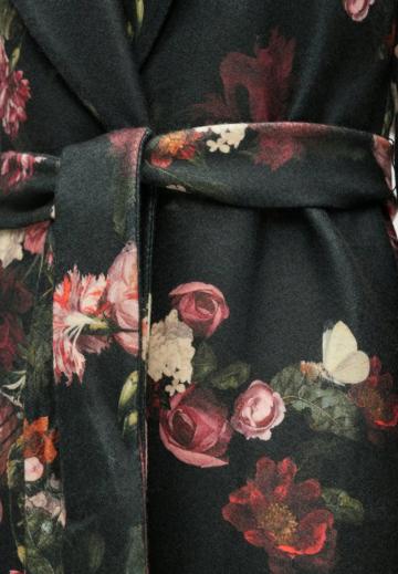 Шерстяное пальто