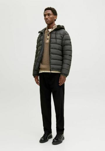 Зимняя куртка